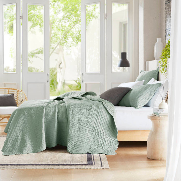Tuscany - King 3 Piece Reversible Scalloped Edge Coverlet Set - Seafoam