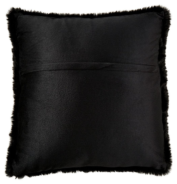 Gariland - Faux Fur Pillow - Simple Home Plus