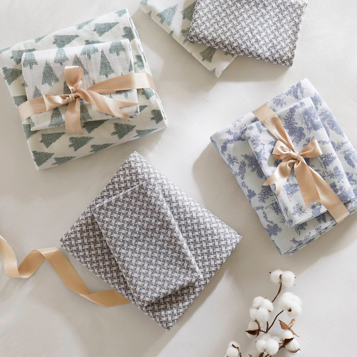 Cozy Cotton Flannel - Queen Printed Sheet Set - Toile Pine Trees