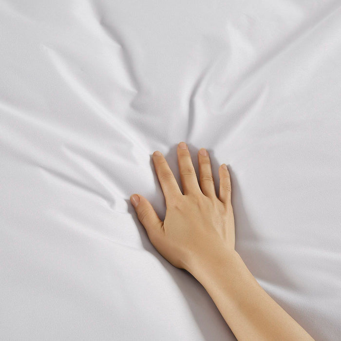 Bed Guardian - 3M Scotchgard Comforter Protector - White - Simple Home Plus